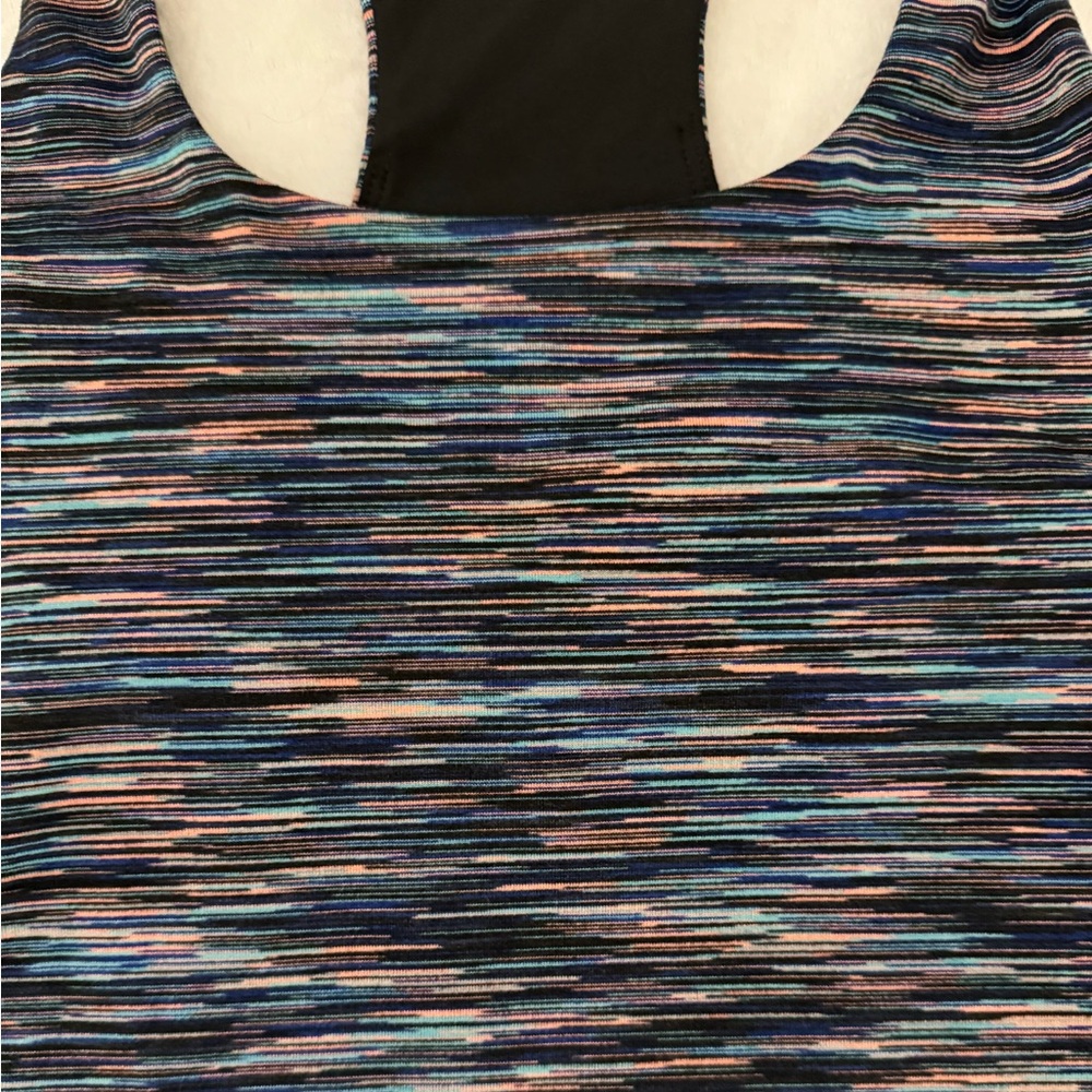 Women’s Workout Top - Picture 2 of 4